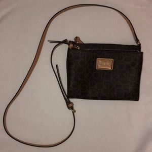 CALVIN KLEIN Crossbody purse